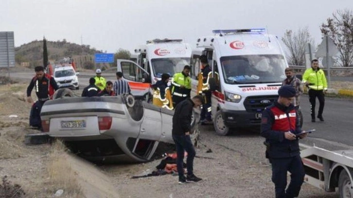 Adıyaman'da otomobil takla attı! Yaralılar var