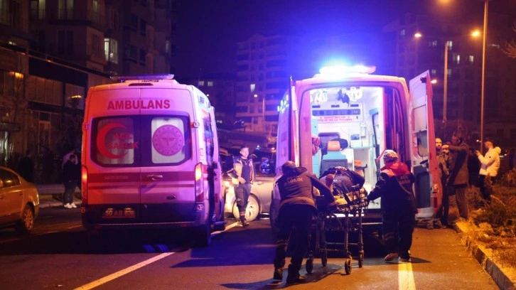 Alkollü sürücü kaza yaptıktan sonra ambulanstan kaçtı