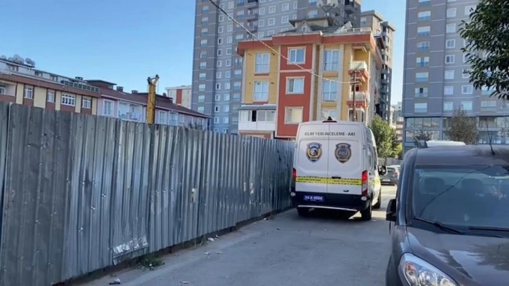 Bağcılar'da panik: Bomba süsü verilmiş yelek bulundu