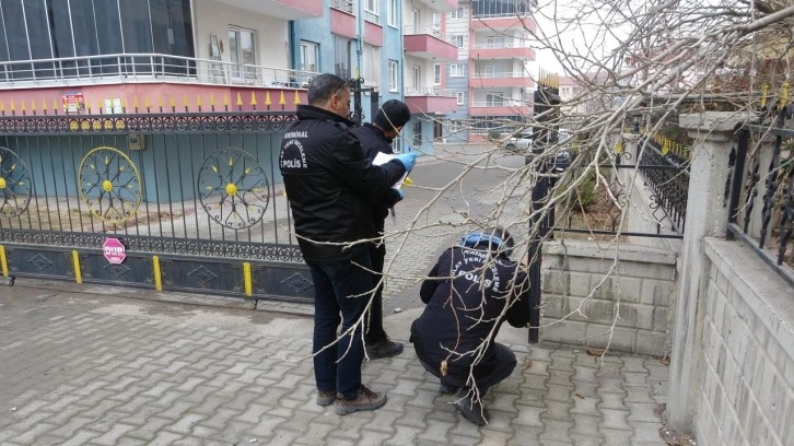 Başından vurulan genç hayatını kaybetti!