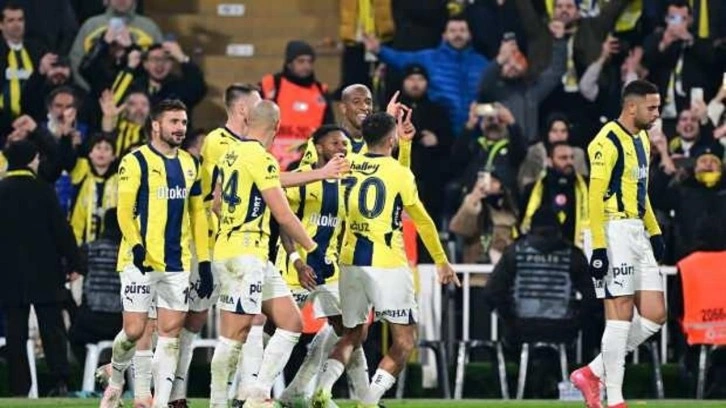 Derbi öncesi sürpriz yok! Fenerbahçe evinde 'Paşa'lar gibi