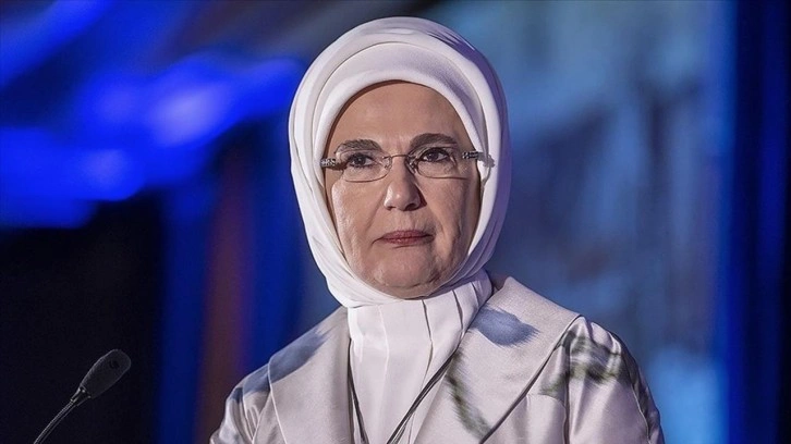 Emine Erdoğan'dan Cumhuriyet'in 101'inci yılı paylaşımı