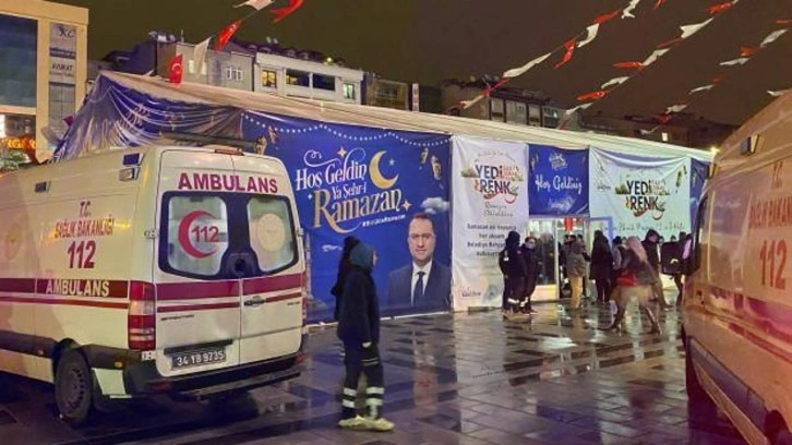 Gaziosmanpaşa'da Ramazan etkinlik çadırında sahne çöktü