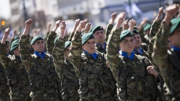 Komşudan tansiyonu yükseltecek hamle: Askeri yapılanma kararı!