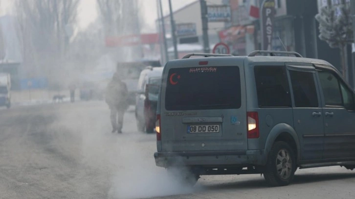 Sıfırın altında 23,3 dereceyle Türkiye'nin en soğuk ili oldu!