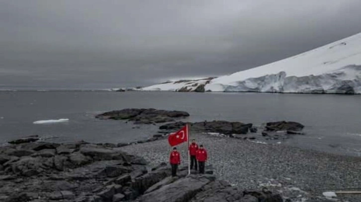 Türk Haritacılar Antarktika'da Piri Reis'in izinde