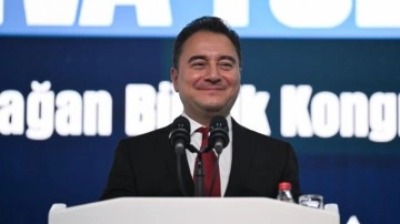 Ali Babacan yeniden seçildi! Muhalefete yüklendi! iş birliği mesajı verdi