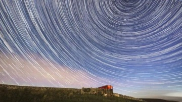 Çıplak gözle izlenebilecek! Geminid meteor yağmuru ne zaman, nereden izlenir?