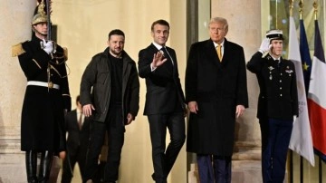 Emmanuel Macron, Donald Trump ve Volodimir Zelenskiy ile bir araya geldi