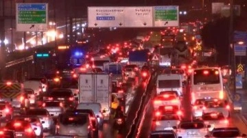 İstanbul’da trafik yoğunluğu yüzde 80’e ulaştı