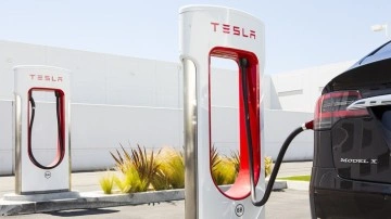 Tesla, Türkiye'de kritik bölgeye Supercharger açtı!